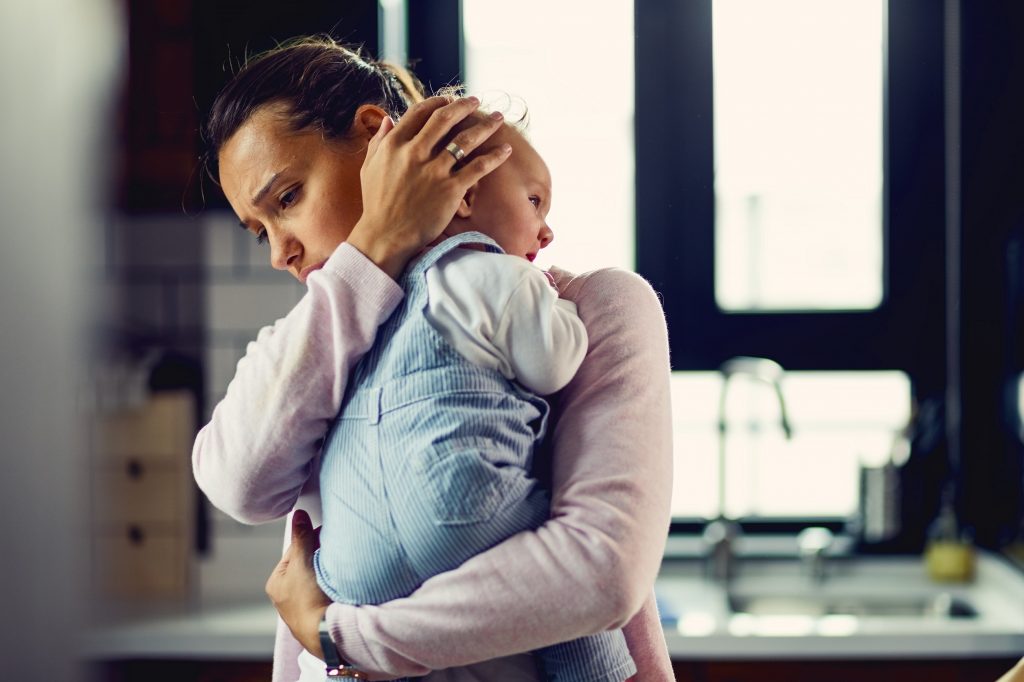 S-a stabilit prin lege: Săptămâna conștientizării depresiei post-partum se va desfășura în septembrie 9